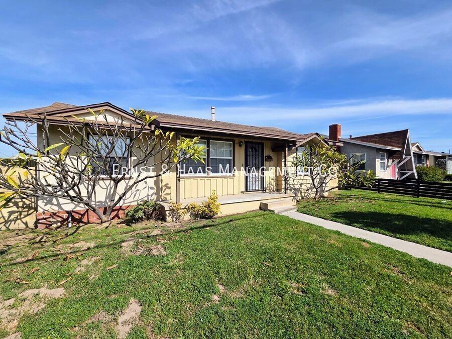 5611 Orange Ave - Photo 2 of 27