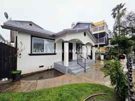 featured image of 1084 Walnut Ave