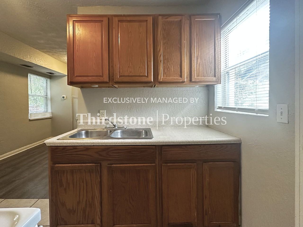 1861 Bisbee St - Photo 5 of 16