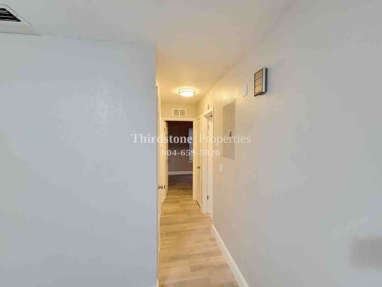 2059 Morehouse Rd - Photo 5 of 12