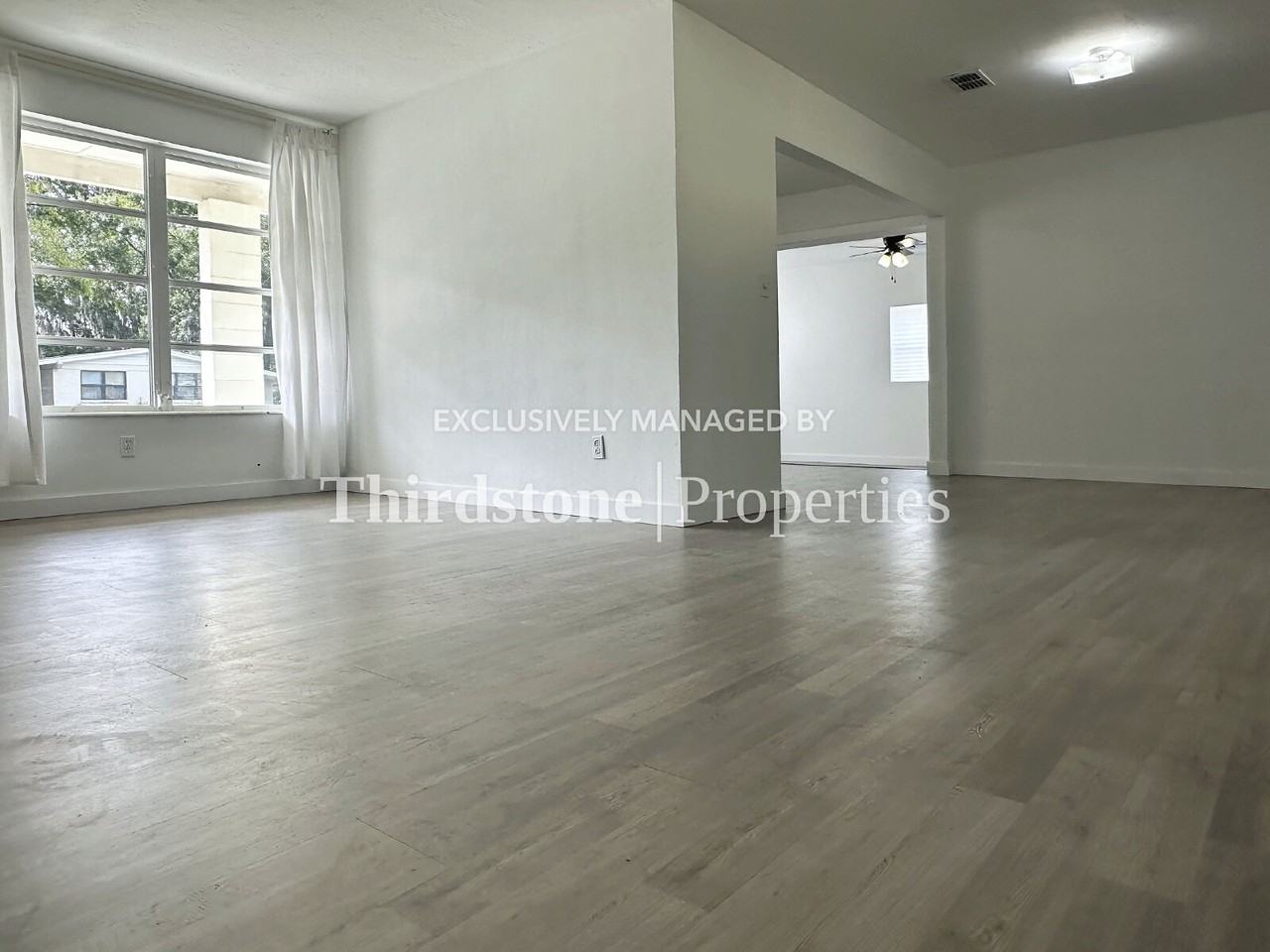 8105 Santillo Dr - Photo 4 of 30