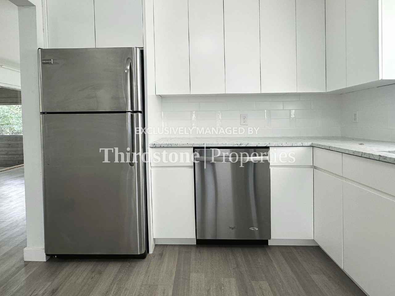 8105 Santillo Dr - Photo 6 of 30