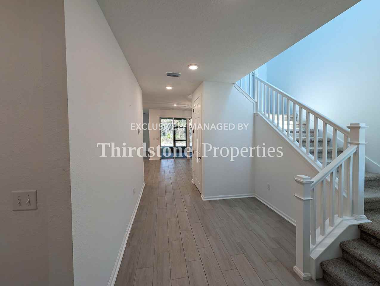 8225 Cedar Run Ln - Photo 2 of 39