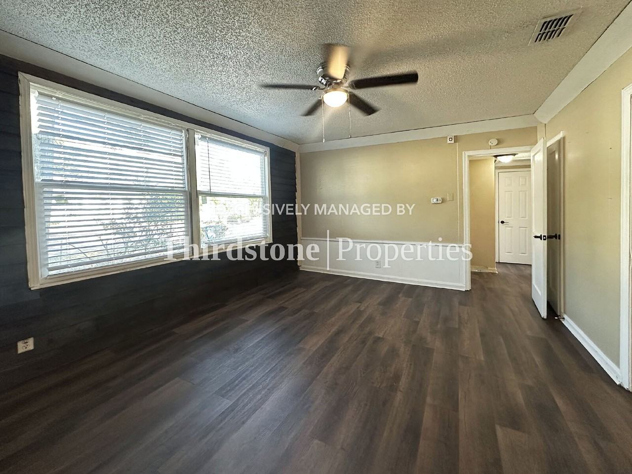 1136 Maynard St - Photo 2 of 20