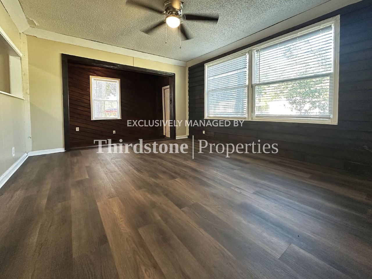 1136 Maynard St - Photo 3 of 20