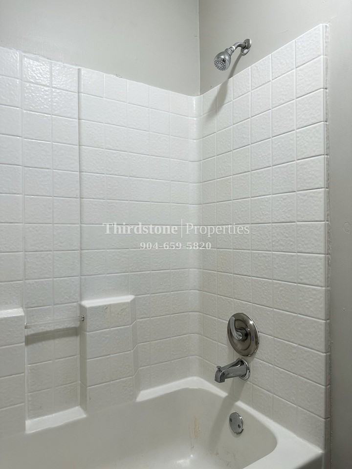 2913 W 2nd St - Photo 6 of 15