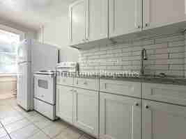 featured image of 82 W 32nd St #7