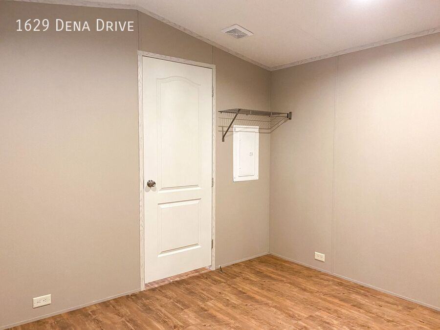 1629 Dena Dr - Photo 4 of 5