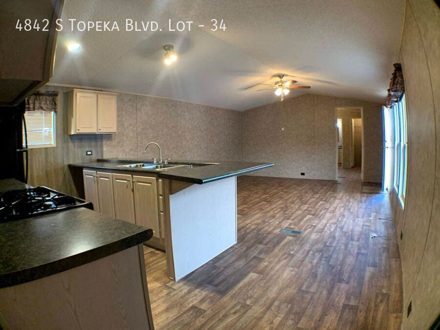 4842 Sw Topeka Blvd #34 - Photo 6 of 15