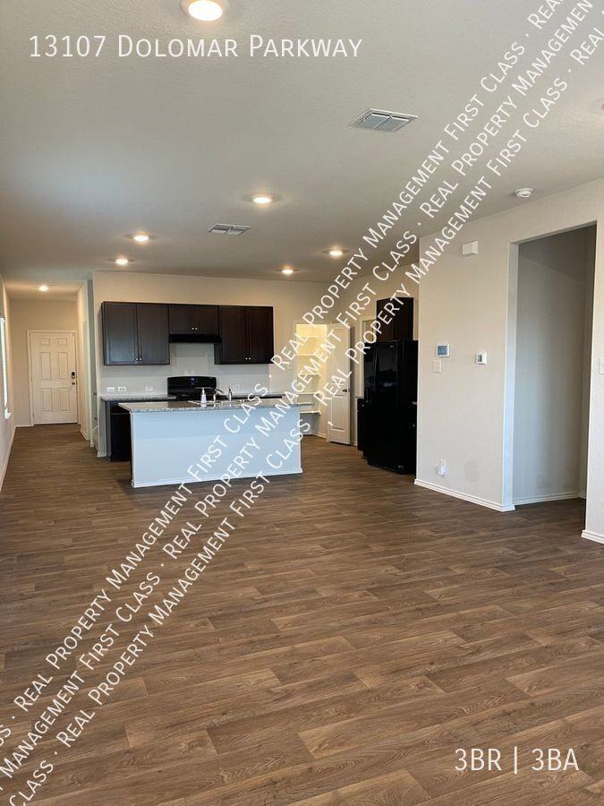 13107 Dolomar Pkwy - Photo 3 of 17