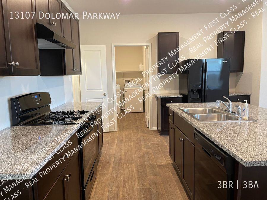 13107 Dolomar Pkwy - Photo 4 of 17