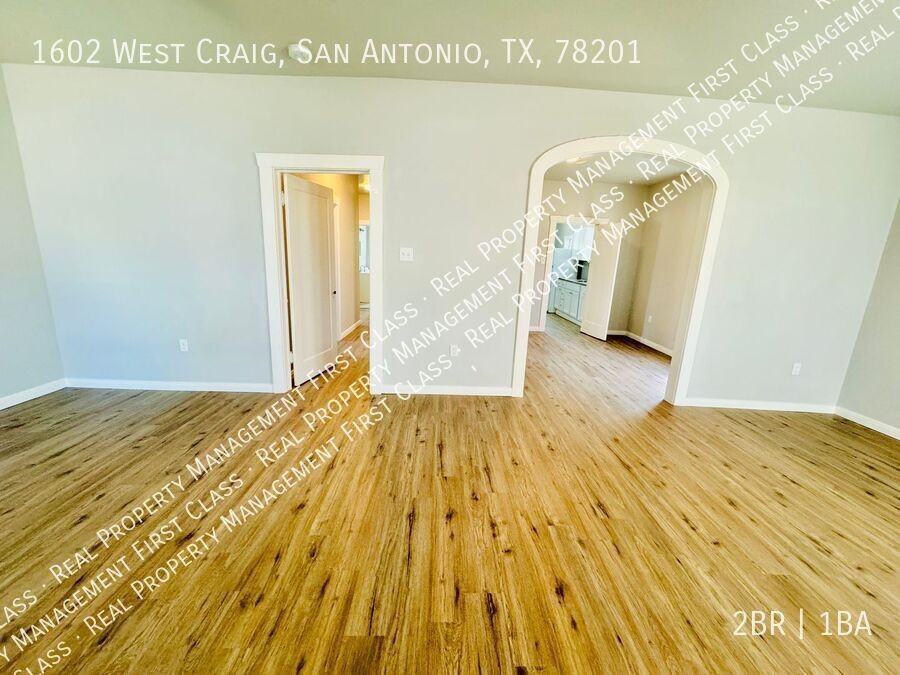 1602 W Craig Pl - Photo 5 of 13