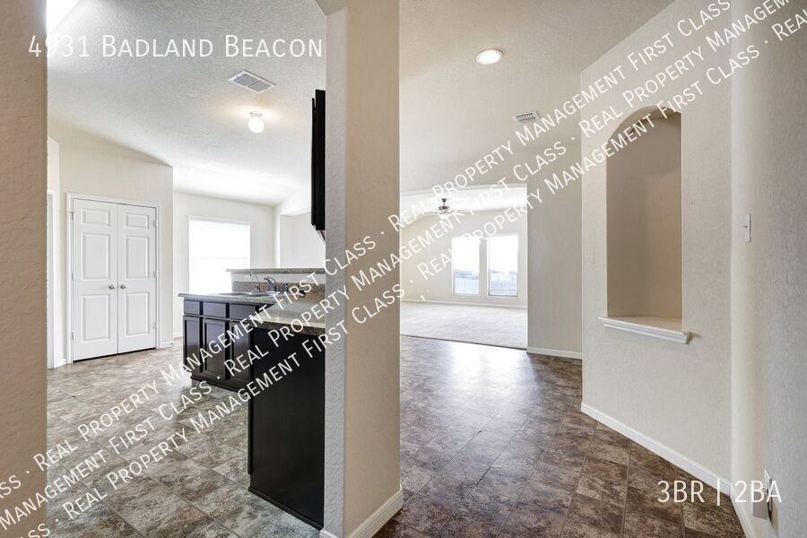 4931 Badland Beacon - Photo 5 of 29