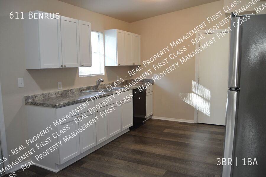 611 Benrus Blvd - Photo 4 of 7