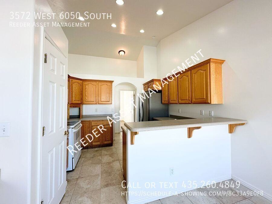 3572 W 6050 S - Photo 6 of 20