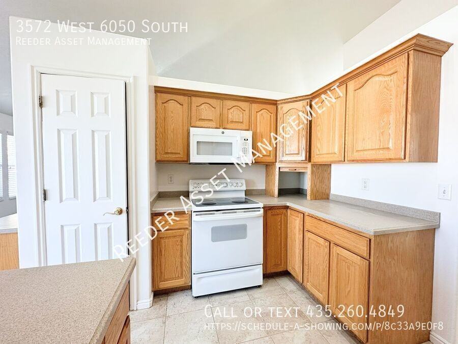 3572 W 6050 S - Photo 7 of 20