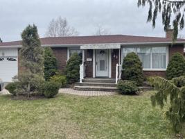 featured image of 43 Seneca Ave #LOWER