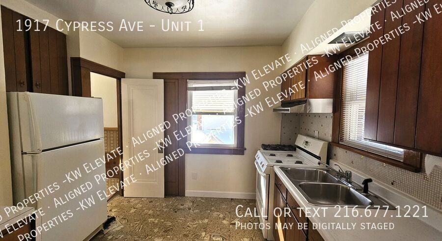 1917 Cypress Ave #1 - Photo 3 of 30