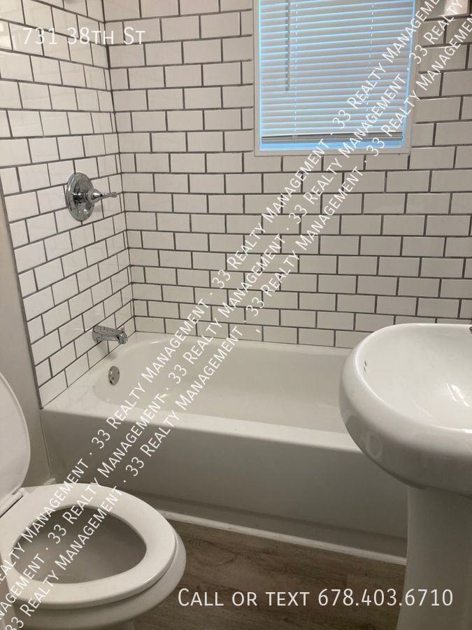 731 E 38th St - Photo 5 of 7