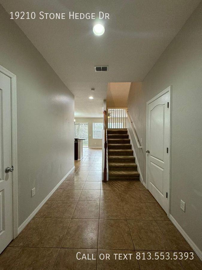 19210 Stone Hedge Dr - Photo 2 of 17