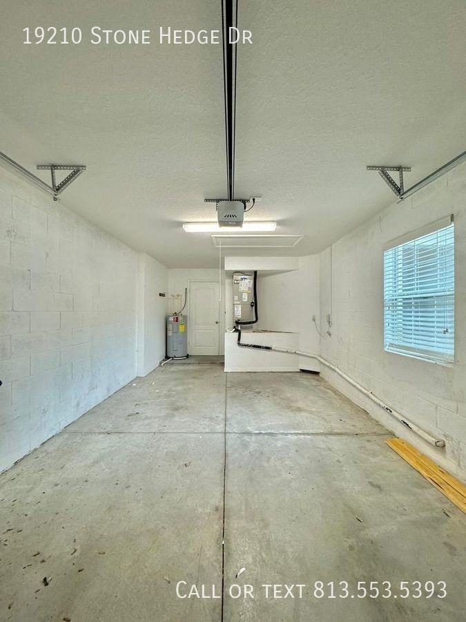 19210 Stone Hedge Dr - Photo 4 of 17