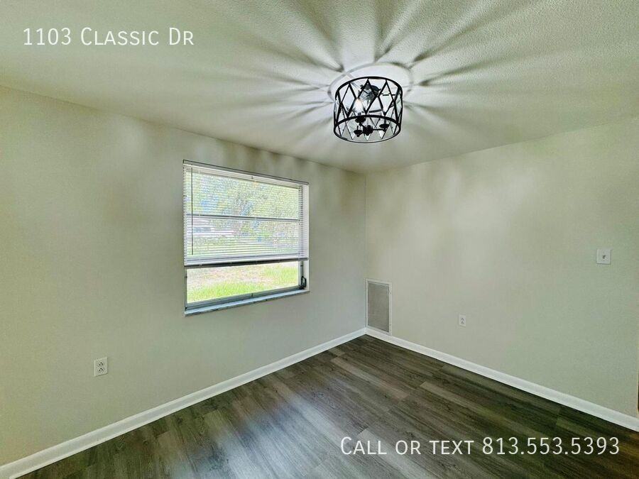 1103 Classic Dr - Photo 4 of 13