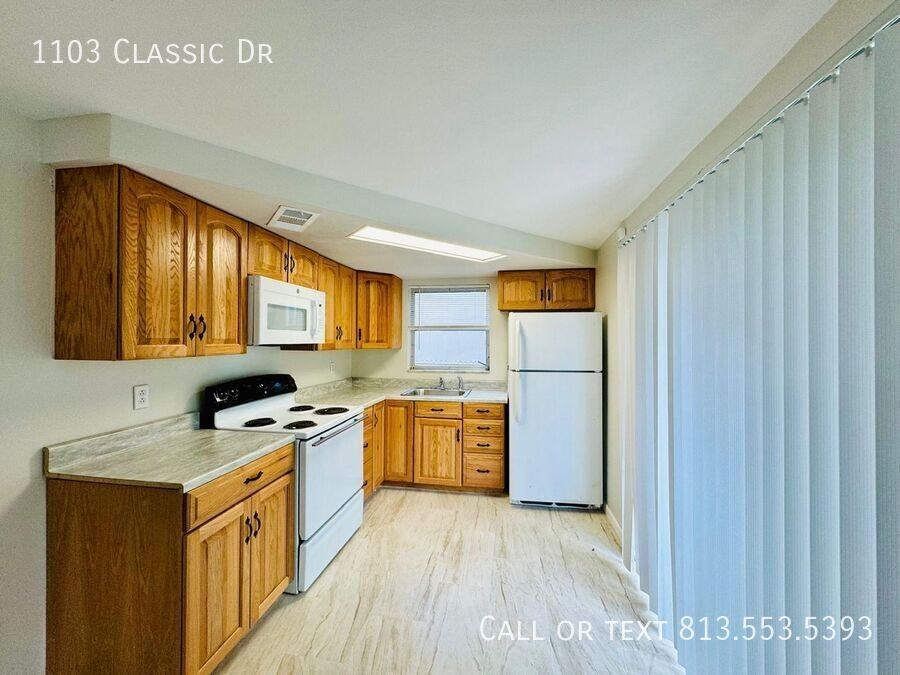 1103 Classic Dr - Photo 5 of 13