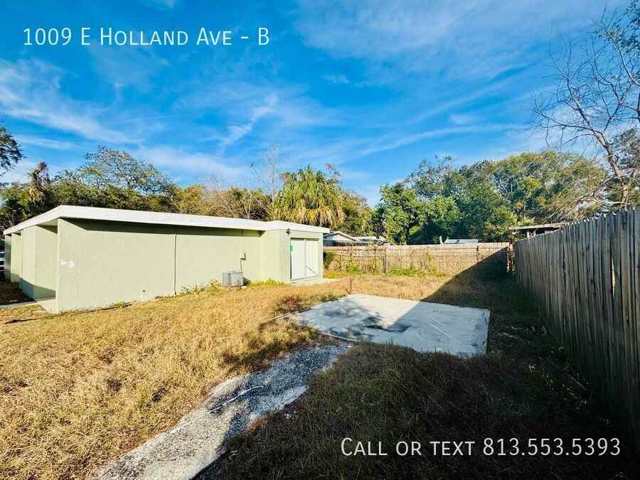 1009 E Holland Ave #B - Photo 7 of 8