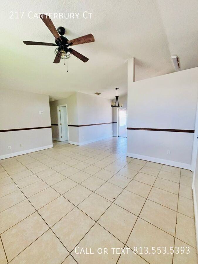217 Canterbury Ct - Photo 3 of 21