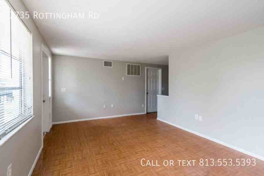 7735 Rottingham Rd - Photo 4 of 25