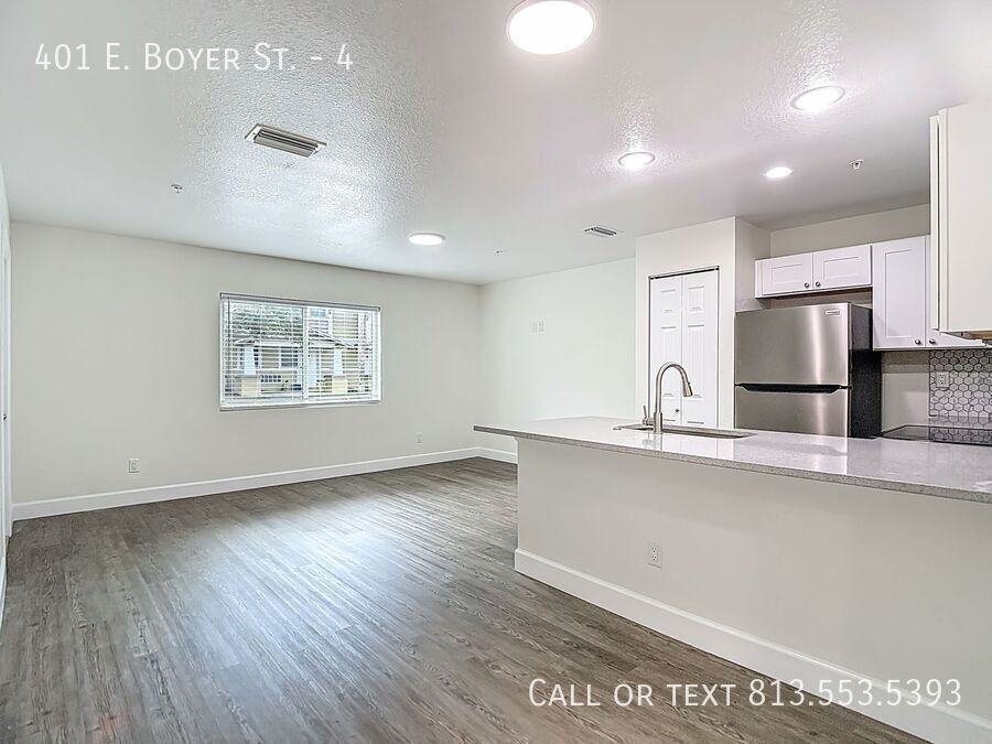 401 E Boyer St #4