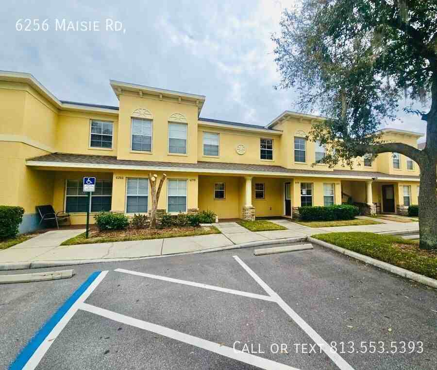 6256 Maisie Rd - Photo 3 of 50