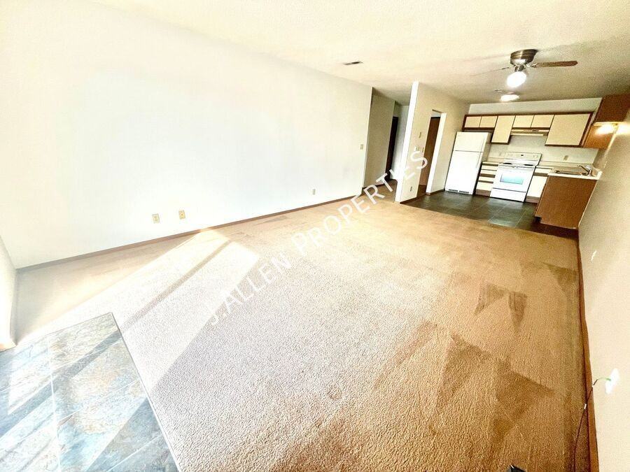 901 Syracuse Ave Bldg C #42 - Photo 2 of 5