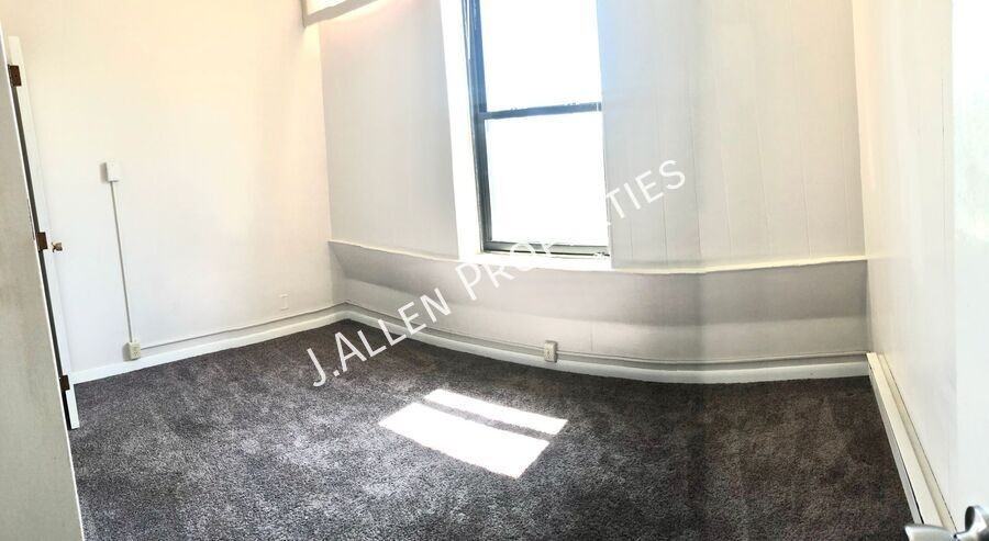 311 N 12th St #306 - Photo 5 of 10