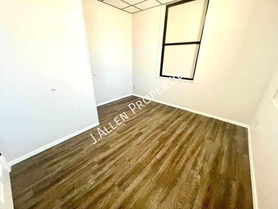 313 N 12th St #211 - Photo 3 of 7