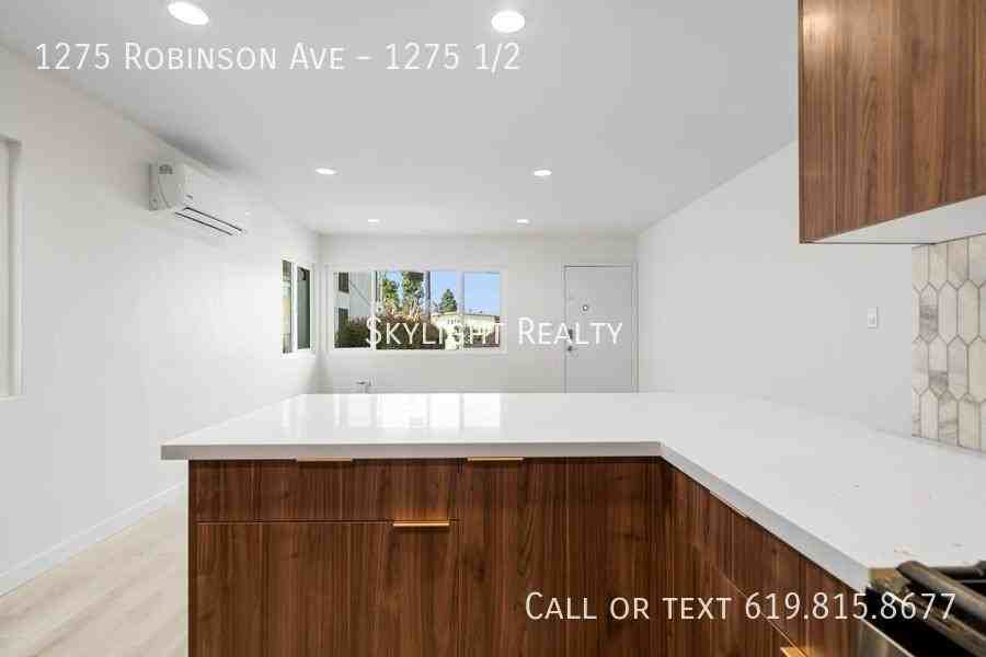 1275 1/2 Robinson Ave #1275-1-2 - Photo 3 of 19