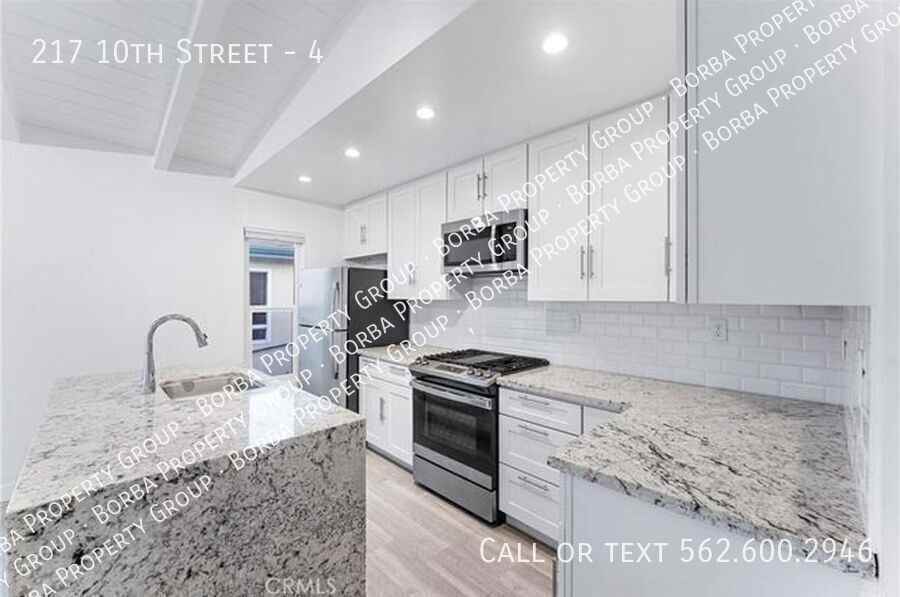 217 10th St #4 - Photo 7 of 19