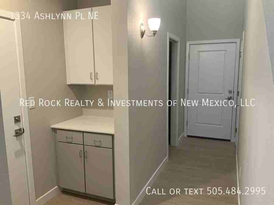1334 Ashlynn Pl Ne - Photo 3 of 21
