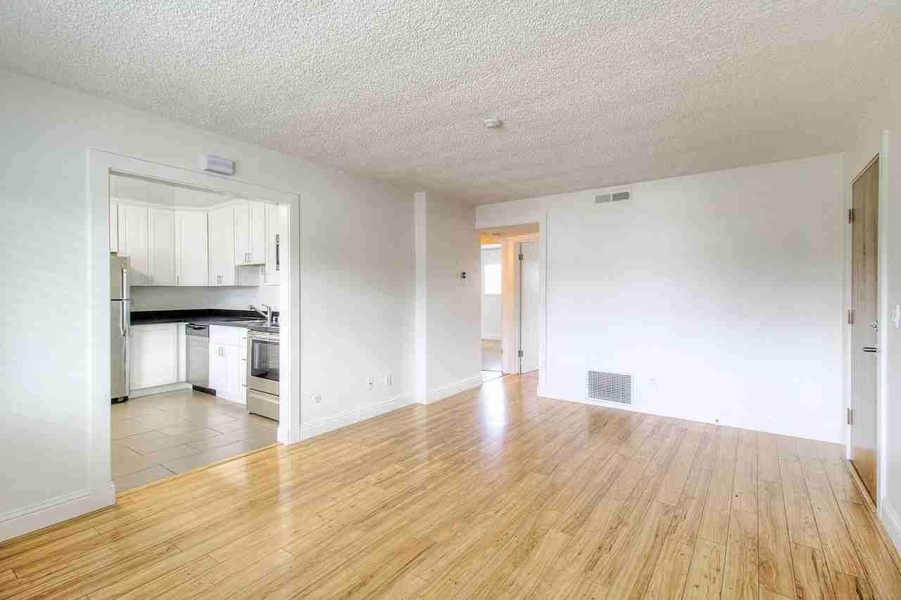 1530 Atlanta Ct #09 - Photo 5 of 16