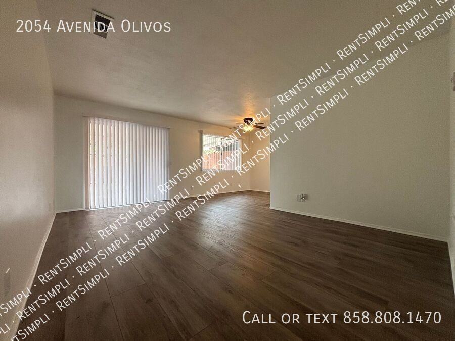 2054 Avenida Olivos - Photo 2 of 11