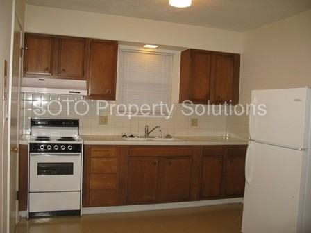 109 N West Ln - Photo 2 of 8