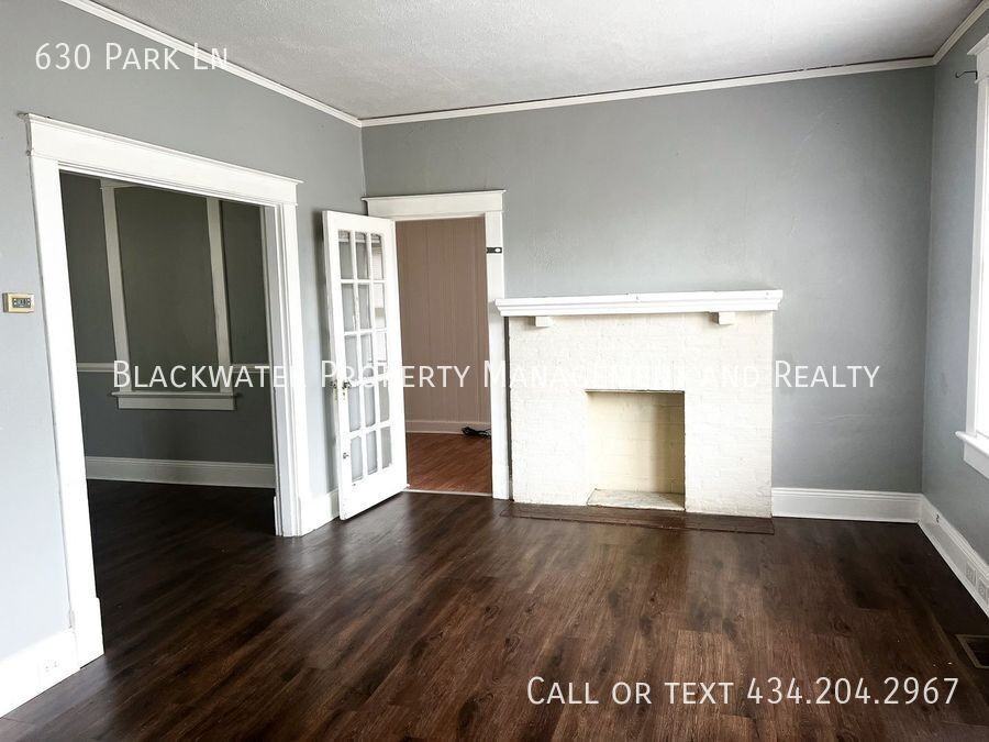 630 Park Ln - Photo 3 of 15