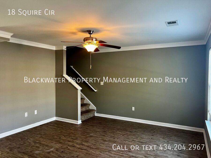 18 Squire Cir - Photo 2 of 7