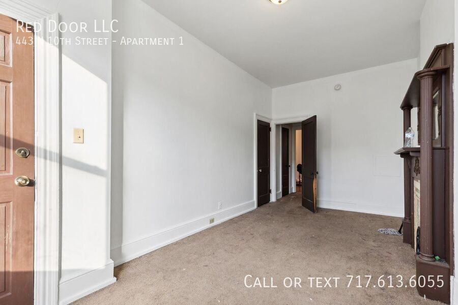 443 N 10th St #1 - Photo 4 of 11