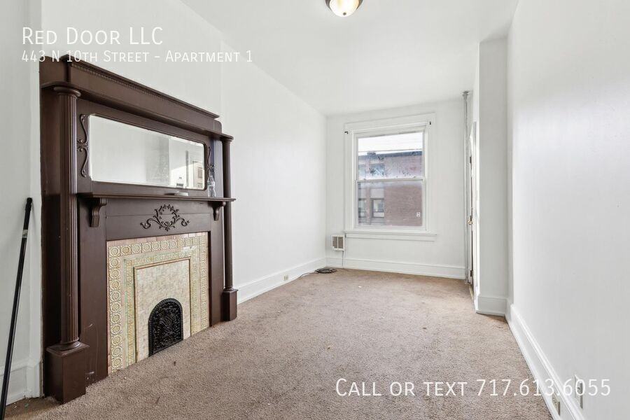 443 N 10th St #1 - Photo 5 of 11