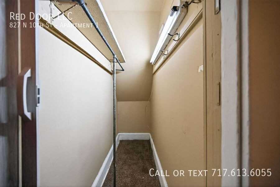 827 N 10th St #1 - Photo 7 of 14