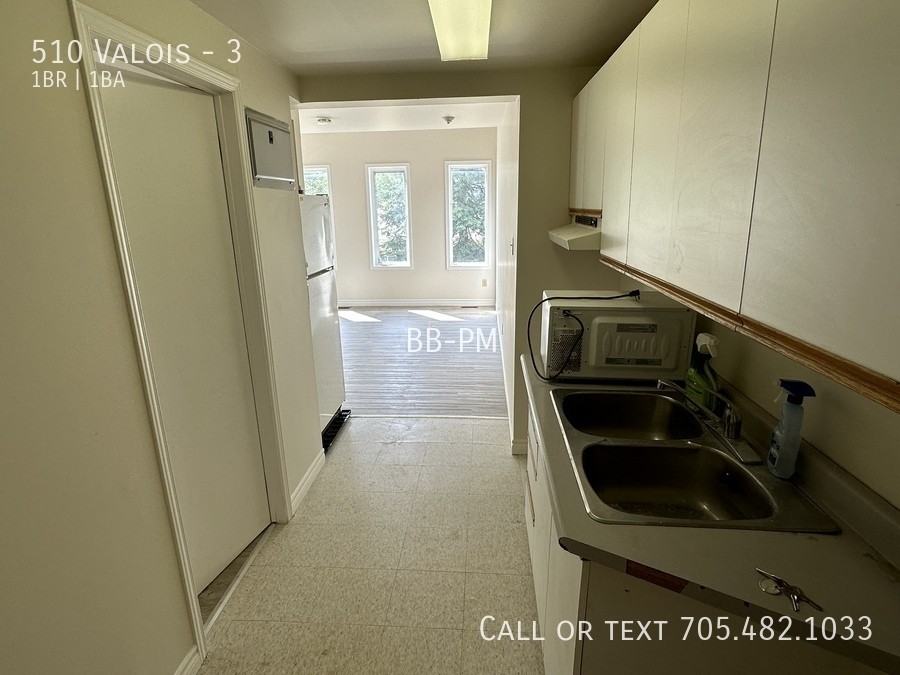 510 Valois Dr #3 - Photo 4 of 6