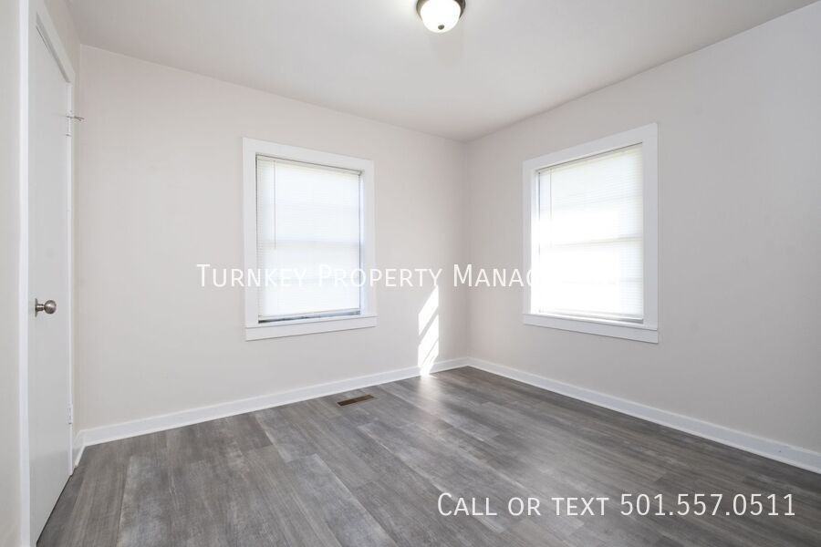 4912 School St - Photo 7 of 15