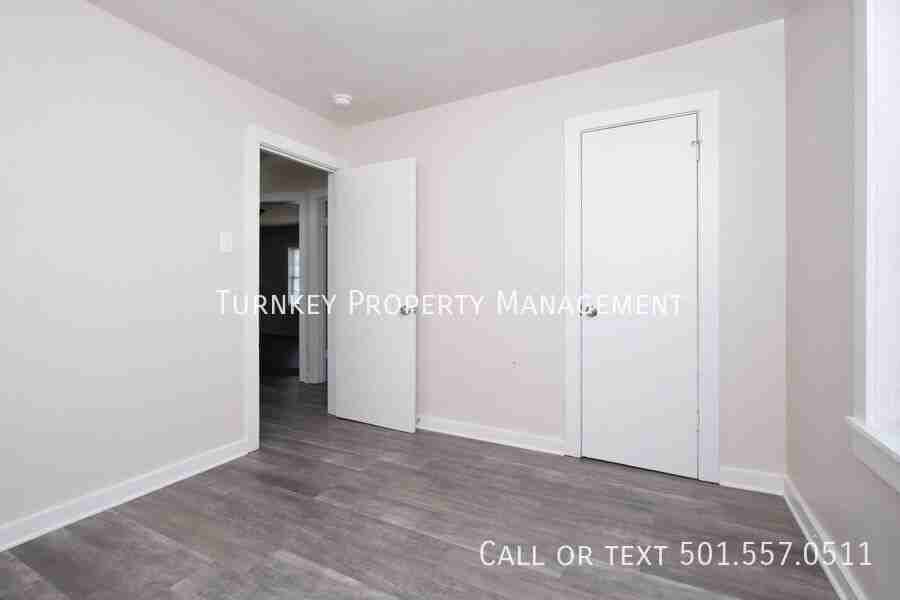 4912 School St - Photo 5 of 15