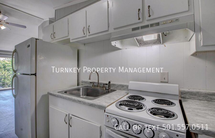 4700 Lynn Ln #C - Photo 7 of 14